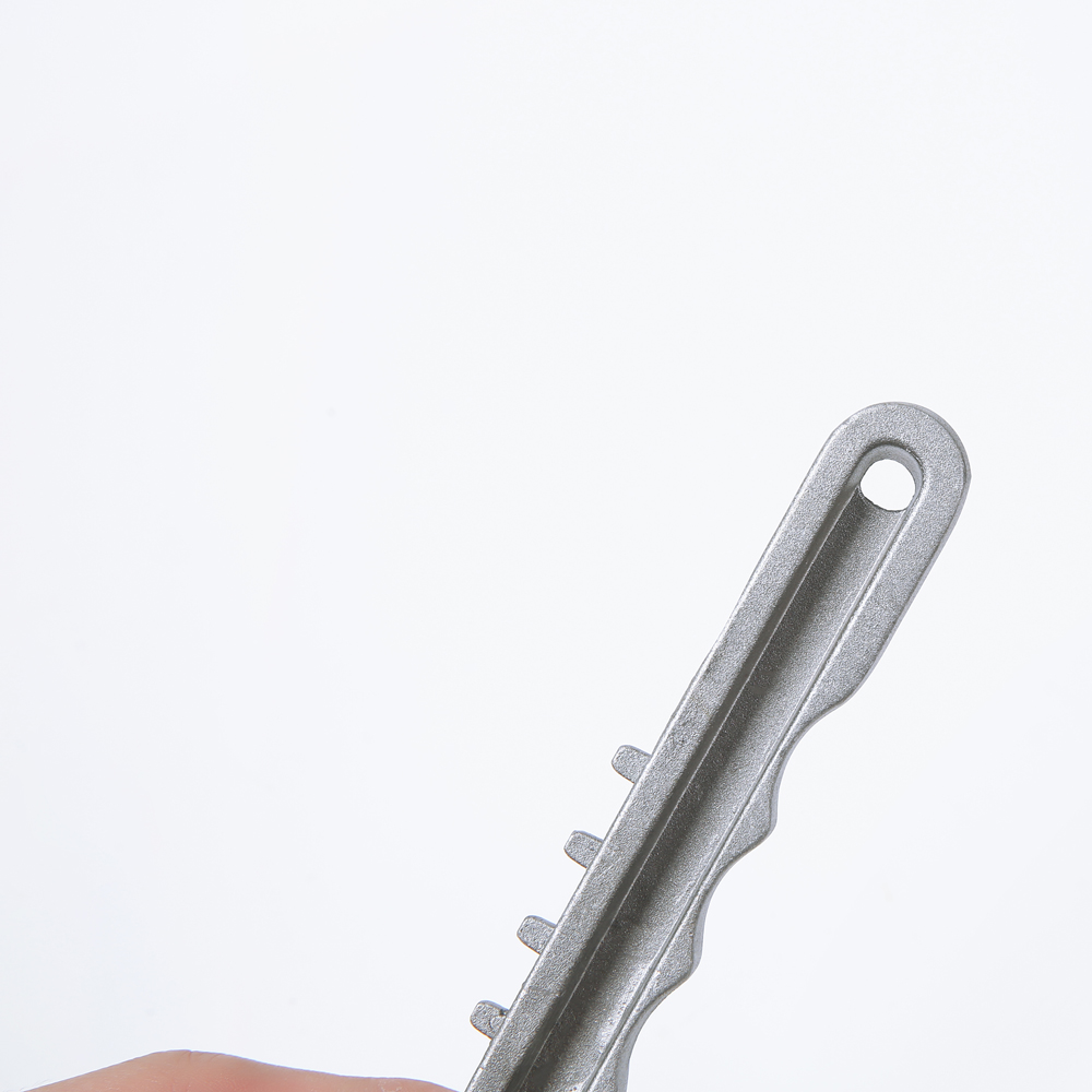 Chain wrench